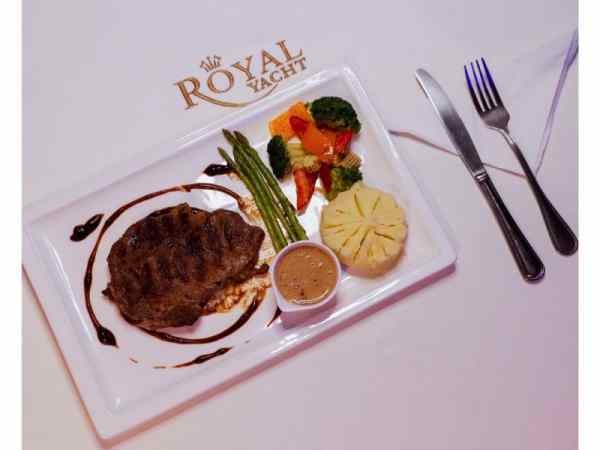 royal yacht menu